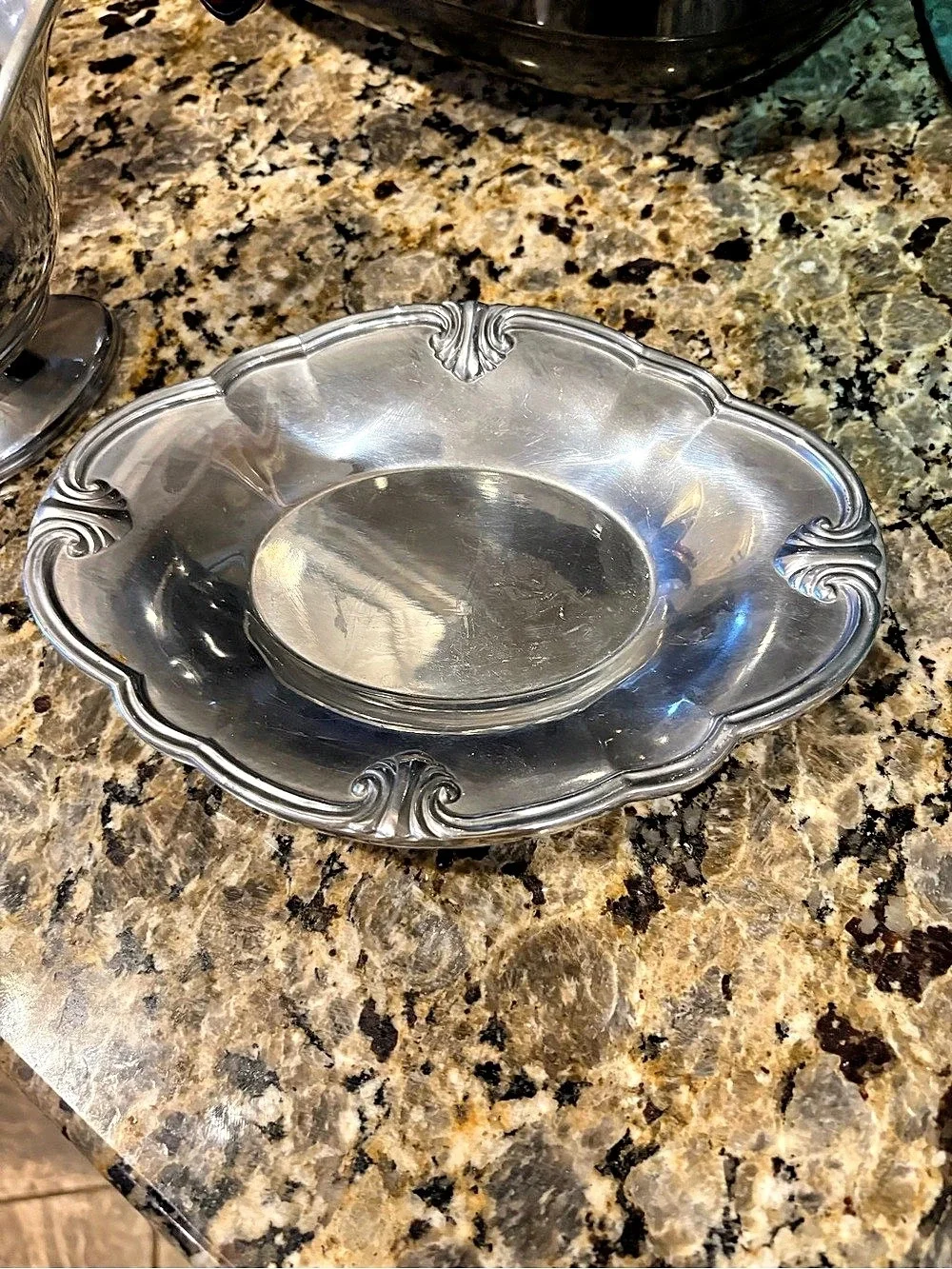 Lenox Gravy Boat & Saucer Silver